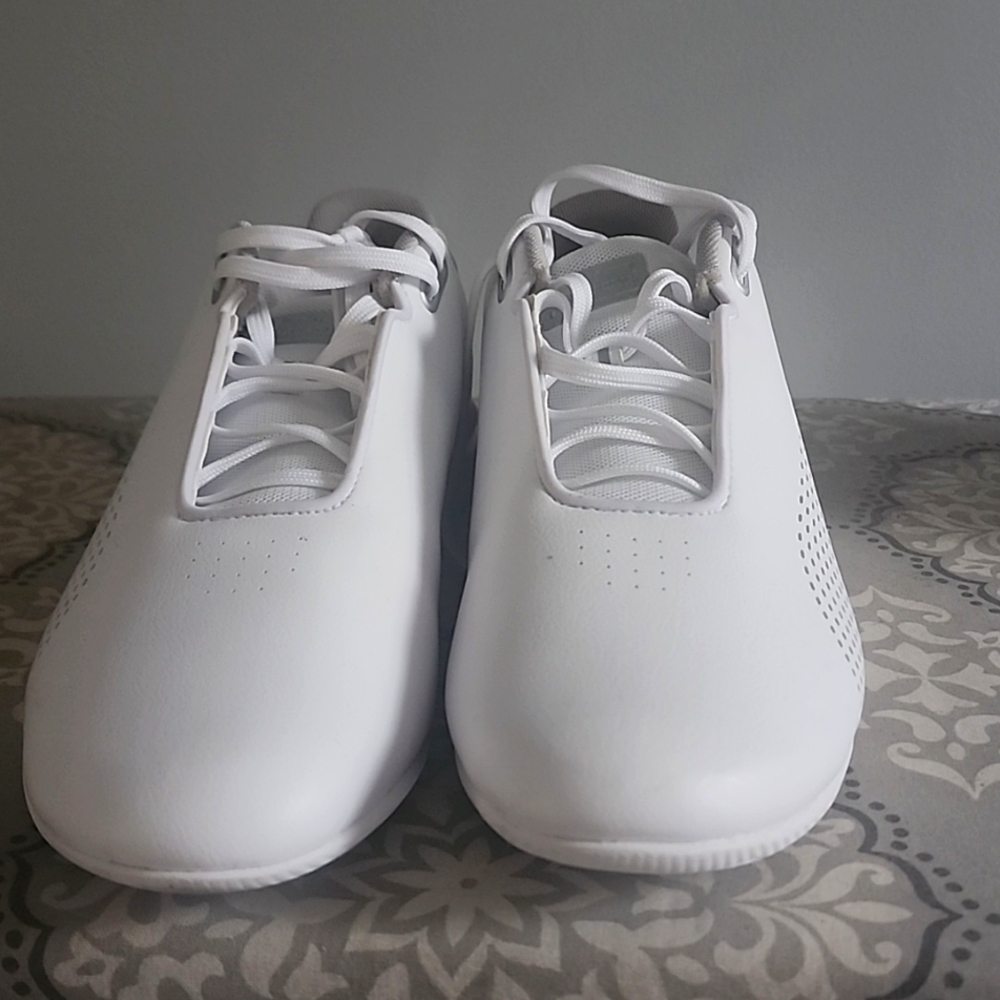 Size 12 Men's Sneakers White